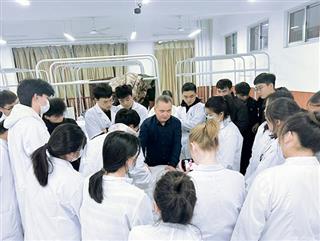 推拿现场